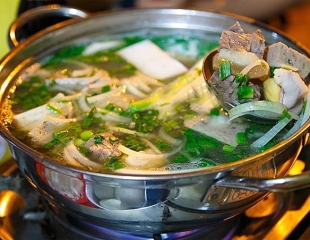 Nên tìm quán lẩu bò nào ngon mà bình dân ở Đức Hòa? Gợi ý cho bạn: Lẩu bò Út Gieo