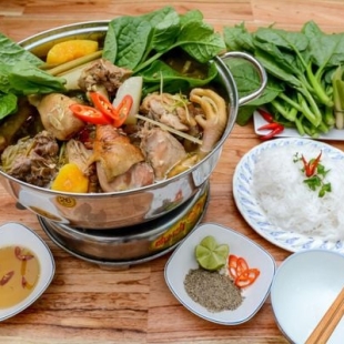 LẨU GÀ HẤP SẢ
